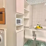 아파트 Pool Family Big Appartament In Center 소렌토