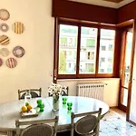 아파트 Pool Family Big Appartament In Center 소렌토