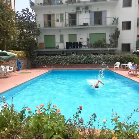 Appartement Pool Family Big Appartament In Center Sorrento